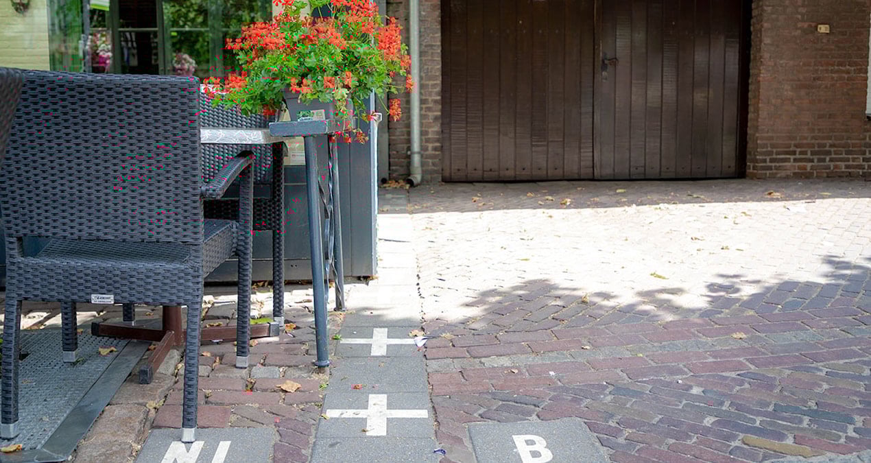 bu evin mutfagi bir ulkede salonu baska ulkede M2bY7qOe