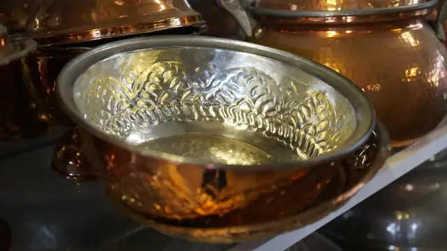 sofralardaki gizli tehlike yanlis kullanilan bakir kap zehirlenmelere yol acabilir 55J5fMQP