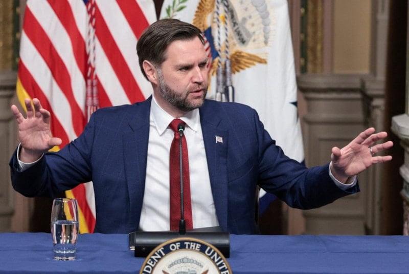 JD Vance: İran’da tüm askeri hedeflerimizi gerçekleştirdik